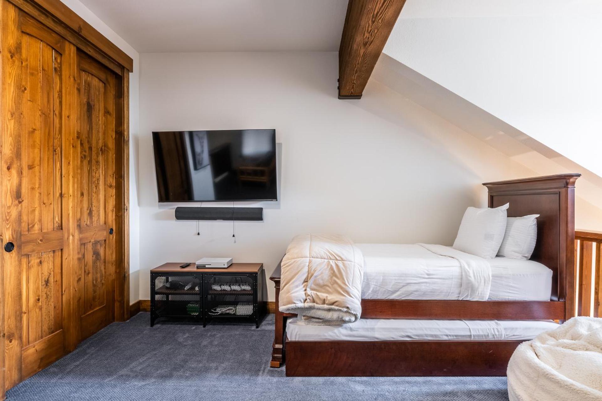 Juniper Springs Resort Mammoth Lakes Room photo